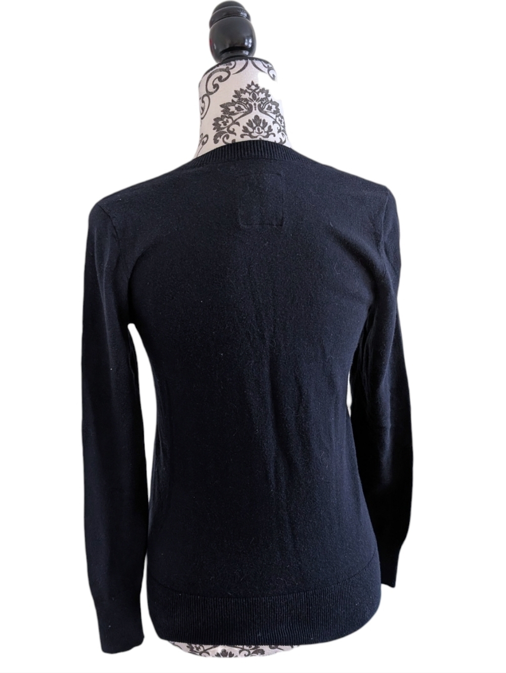 Gilly Hicks V Neck Sweater Women Small Navy Preppy - Picture 4 of 14